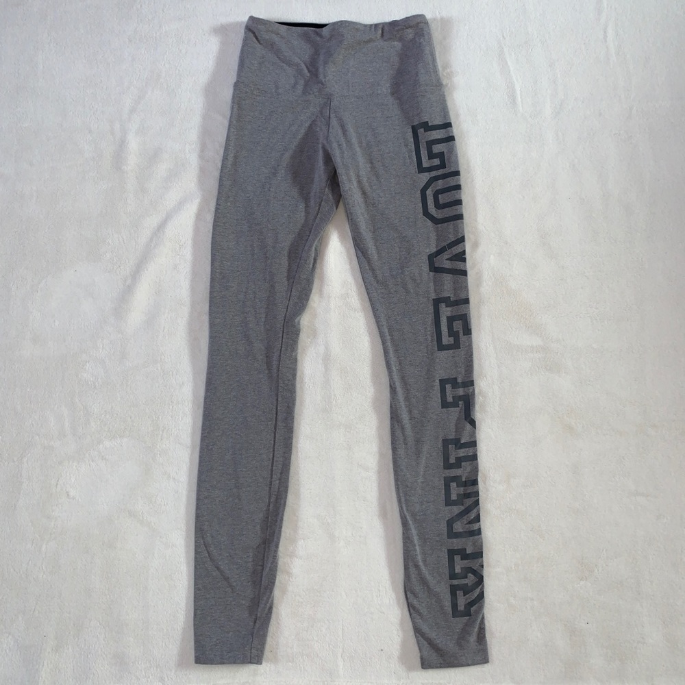 VICTORIAS SECRET PINK “LOVE PINK” GRAY LEGGINGS